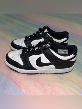 Nike Dunk Low 'Panda' Sneakers Black/White
 size 6.5Y / women’s 8